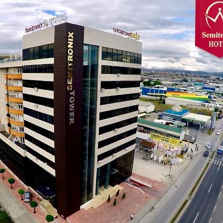 Semitronix Hotel Prishtina Pristina Exteriör bild